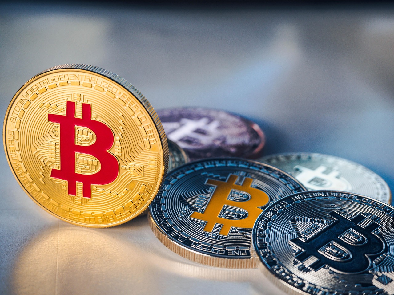 比特币减半满周年、涨逾三成！机构进场加速牛市